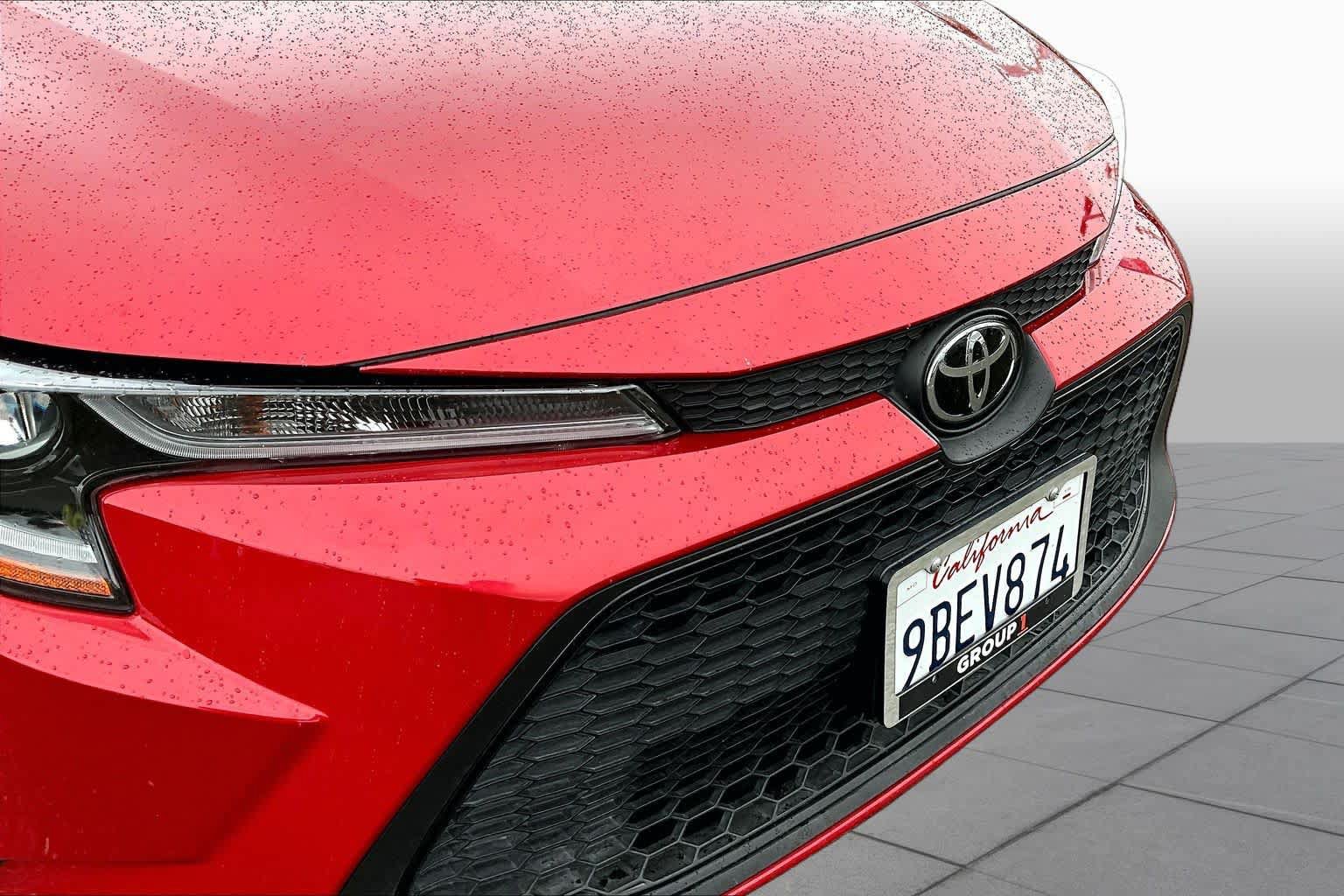 Used 2020 Toyota Corolla LE FWD image 29