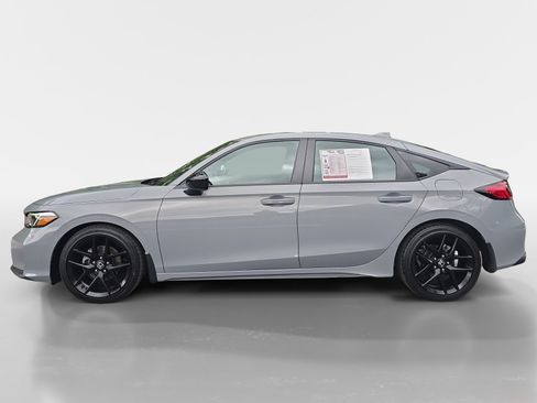 Used 2025 Honda Civic Sport image 2