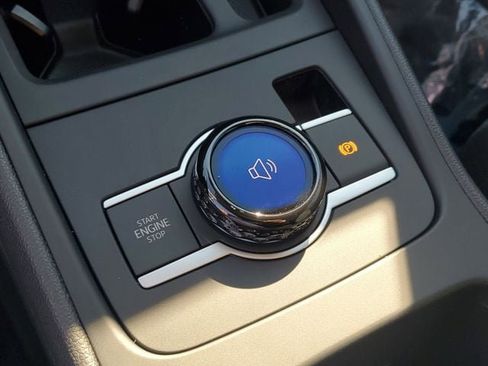 New 2026 Volkswagen Tiguan S image 23