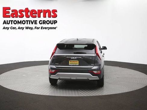 Used 2025 Kia Niro LX FWD image 34