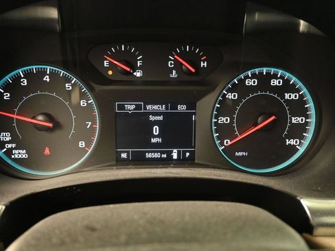 Used 2022 Chevrolet Traverse LS FWD image 13