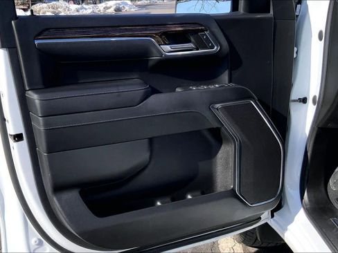 Used 2023 GMC Sierra 1500 Elevation image 19