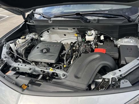 Used 2023 Buick Encore GX Select w/ Safety Package II AWD/4WD image 9