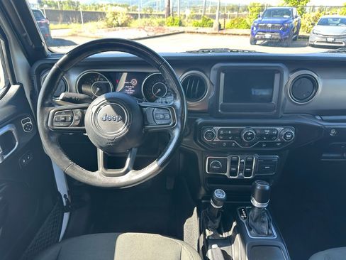 Used 2020 Jeep Wrangler Unlimited Sport AWD/4WD image 16