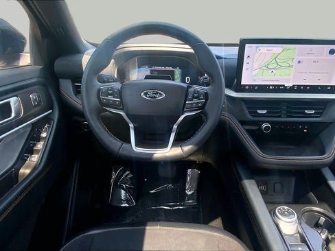 Used 2026 Ford Explorer Tremor w/ Tremor Ultimate Package AWD/4WD image 6