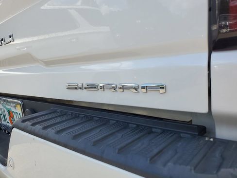 Used 2023 GMC Sierra 2500 Denali w/ Denali Ultimate Package AWD/4WD image 7