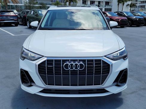 Used 2022 Audi Q3 2.0T Premium w/ Convenience Package AWD/4WD image 9