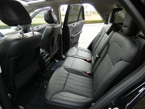 Used 2016 Mercedes-Benz GLE 350 w/ Premium Package image 44