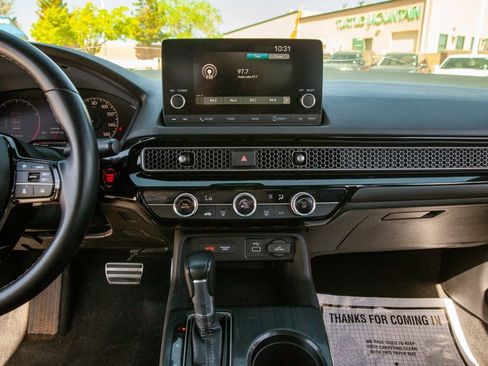 Used 2022 Honda Civic Sport image 15