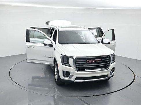 Used 2022 GMC Yukon SLT w/ SLT Premium Package image 50