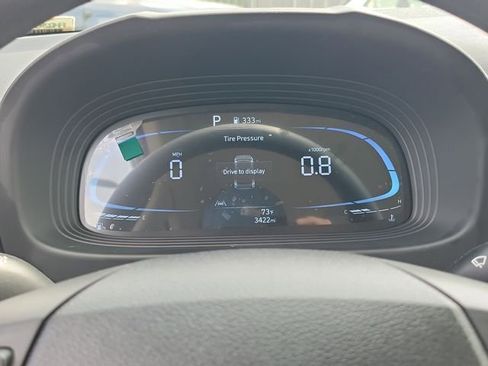 Certified 2026 Hyundai Venue SE FWD image 9