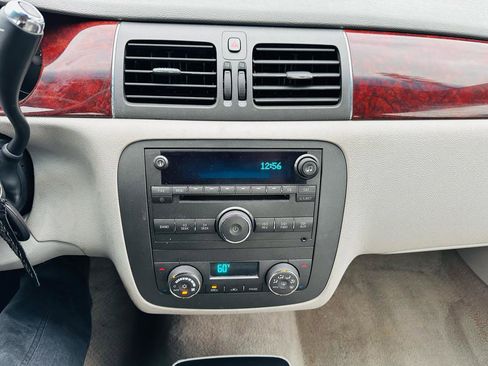 Used 2008 Buick Lucerne CXL w/ Driver Confidence Package FWD image 26