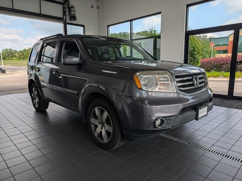 Used 2015 Honda Pilot Touring image 1