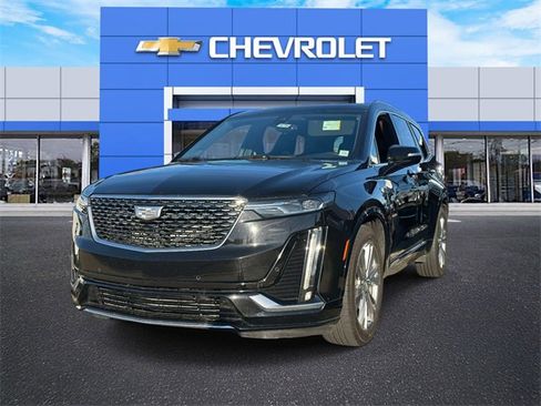 Used 2024 Cadillac XT6 Premium Luxury image 5