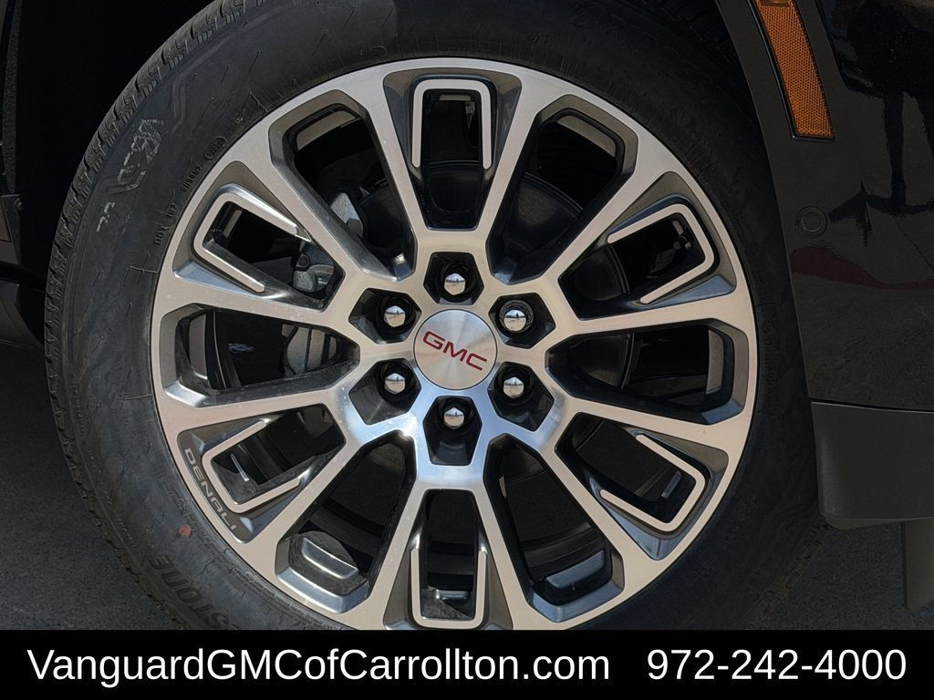 New 2026 GMC Yukon XL Denali w/ Denali Reserve Package AWD/4WD image 9