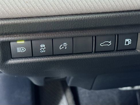 Used 2025 Toyota Camry SE FWD image 21
