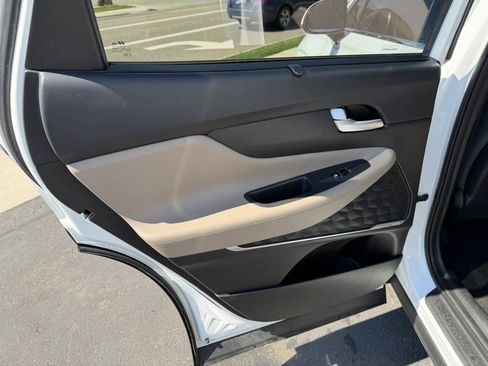 Used 2019 Hyundai Santa Fe SEL w/ Cargo Package image 14