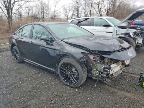 Used 2026 Toyota Camry SE image 1