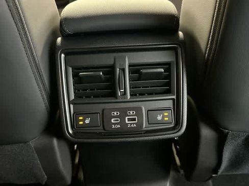Used 2026 Subaru Forester Touring AWD/4WD image 21