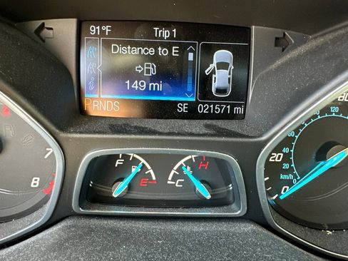 Used 2014 Ford Escape Titanium w/ Equipment Group 401A FWD image 7