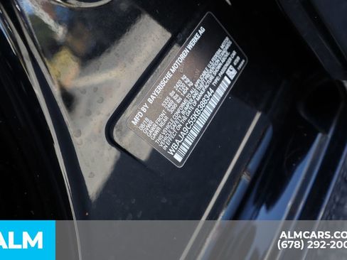 Used 2019 BMW 530e image 38