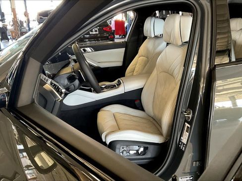 New 2026 BMW X6 xDrive40i w/ Climate Comfort Package image 9