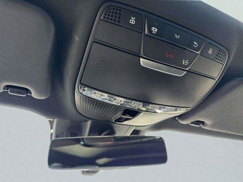 Used 2022 Mercedes-Benz E 350 4MATIC Sedan image 34