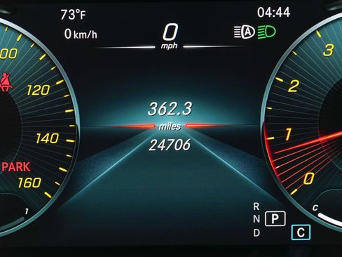 Used 2022 Mercedes-Benz GLC 300 4MATIC image 21