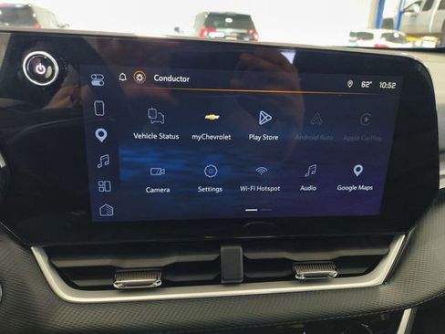 Used 2026 Chevrolet Equinox LT AWD/4WD image 13