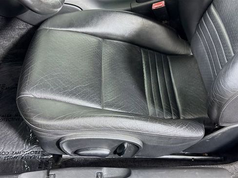 Used 2001 Porsche Boxster image 17