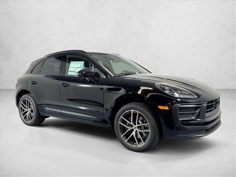 Used 2026 Porsche Macan AWD/4WD image 7