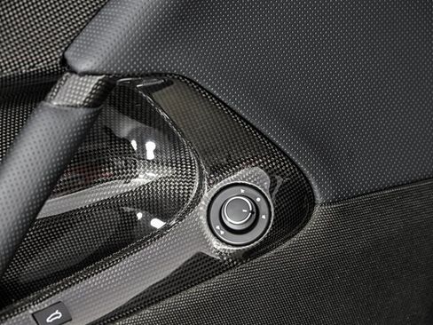 Used 2020 Ferrari 812 Superfast RWD image 26