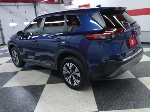 Used 2022 Nissan Rogue SV w/ SV Premium Package FWD image 7