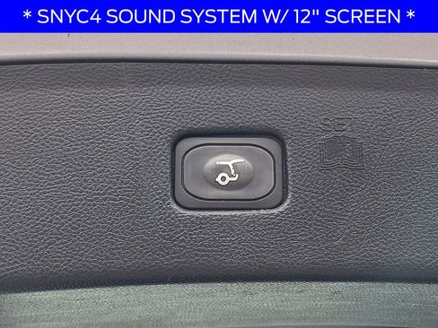 Used 2021 Ford Edge ST-Line w/ Class II Trailer Tow Package image 30