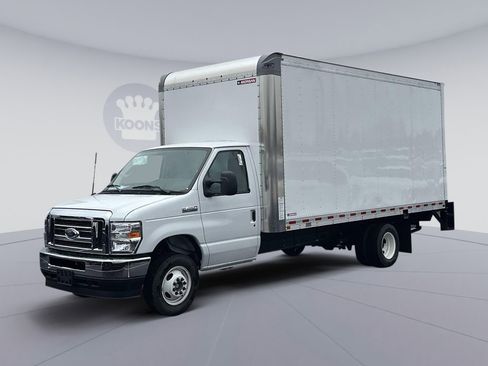 New 2025 Ford E-450 and Econoline 450 Super Duty w/ Power Equipment Group image 1