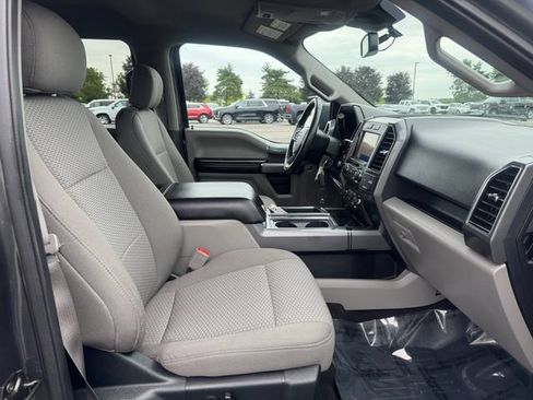 Used 2020 Ford F150 XLT w/ Equipment Group 302A Luxury AWD/4WD image 17