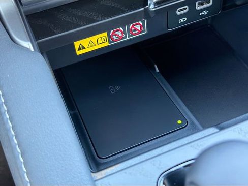 New 2026 Lexus RX 450h AWD image 32