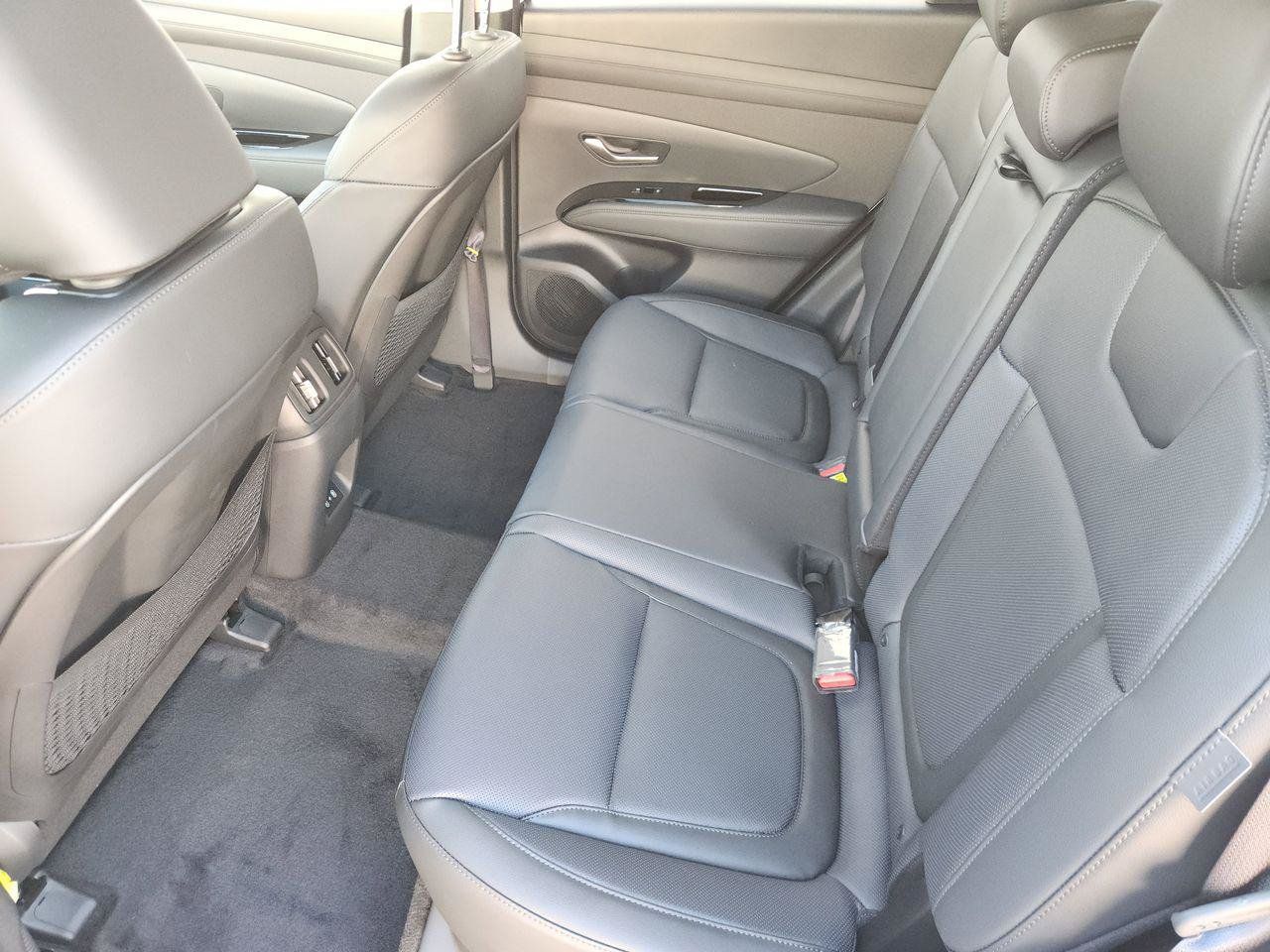 New 2026 Hyundai Tucson Limited AWD/4WD image 30