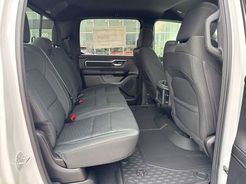 New 2026 RAM 1500 4x4 Crew Cab image 28