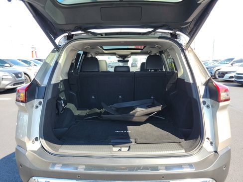 Certified 2022 Nissan Rogue Platinum w/ Head-Up Display Package image 8