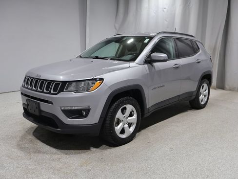 Used 2018 Jeep Compass Latitude AWD/4WD image 6