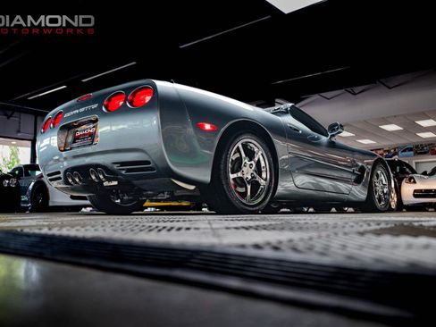 Used 2004 Chevrolet Corvette Convertible w/ Preferred Equipment Group RWD image 73