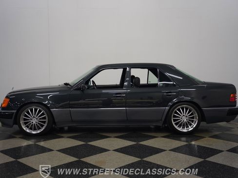 Used 1993 Mercedes-Benz 500 E image 2