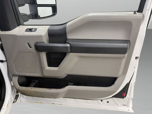 Used 2019 Ford F350 XL w/ Power Equipment Group RWD image 27
