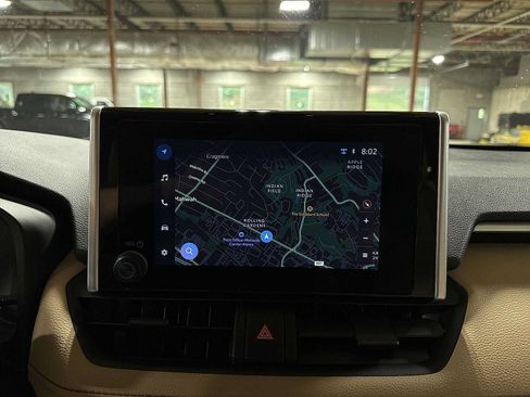 Used 2023 Toyota RAV4 XLE FWD image 20