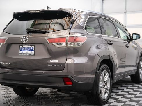 Used 2016 Toyota Highlander Limited Platinum AWD/4WD image 5