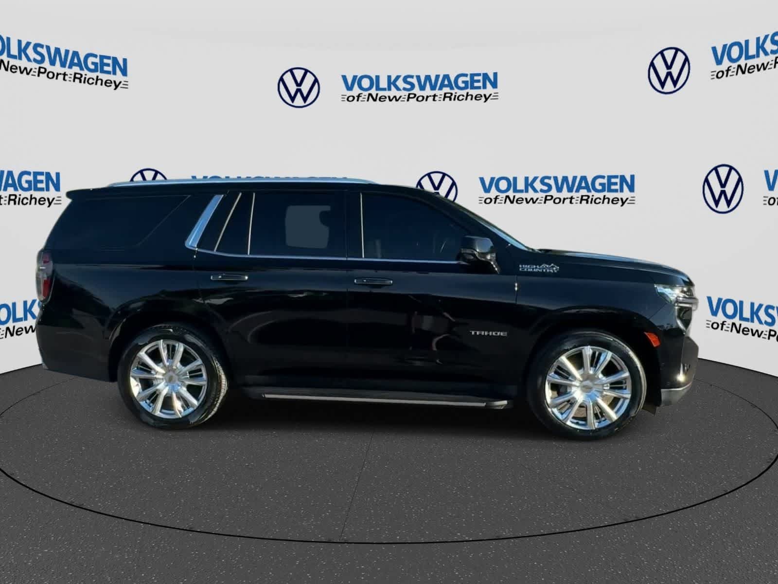 Used 2024 Chevrolet Tahoe High Country w/ Advanced Technology Package AWD/4WD image 9