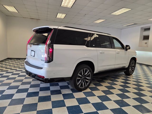 Used 2023 Cadillac Escalade ESV Sport Platinum AWD/4WD image 8