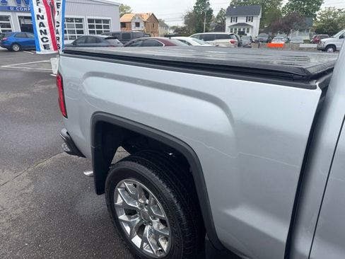 Used 2015 GMC Sierra 1500 SLT w/ SLT Crew Cab Value Package AWD/4WD image 16