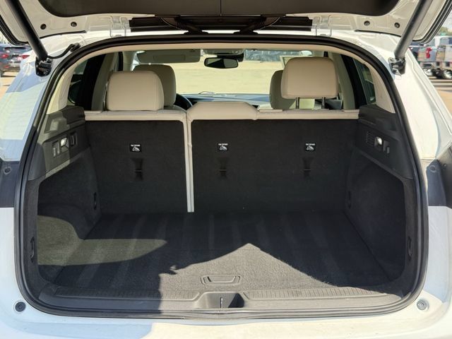 Certified 2022 Buick Envision Preferred FWD image 31